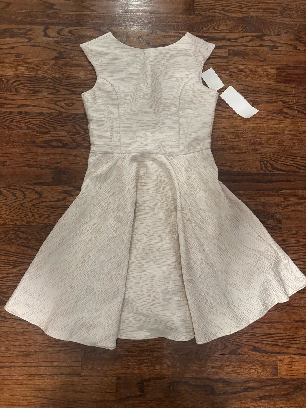 NWT Un Deux Trois Girls Ivory Textured Dress Size 5